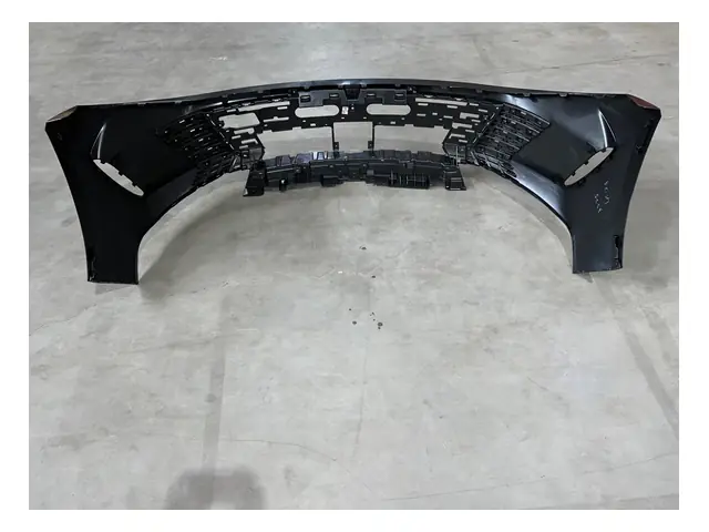 Front bumper · 前保险杠本体