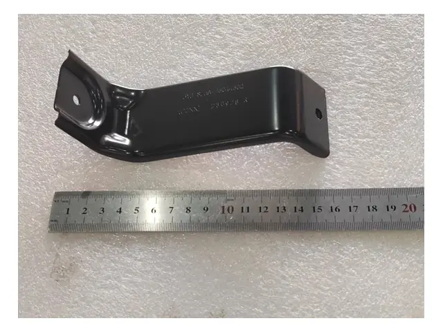 Rear bumper · 后保险杠右下支撑支架总成