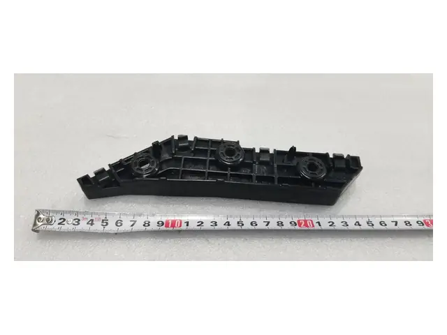 Front bumper · 前保险杠右支架