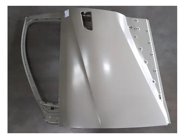 Doors and body sides · 左前门总成