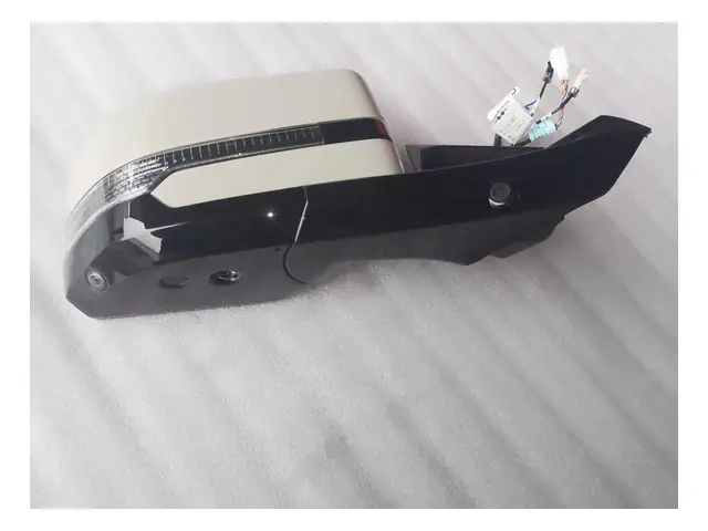Rear-view mirrors · 右外后视镜分装总成