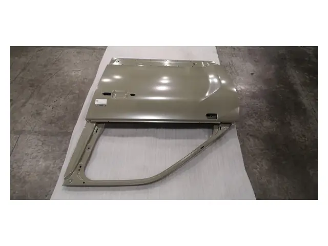 Doors and body sides · 左前门总成