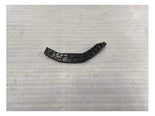 Front bumper · 前保险杠左支架