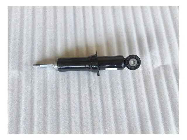 Front shock absorbers · 左前减阻尼器总成