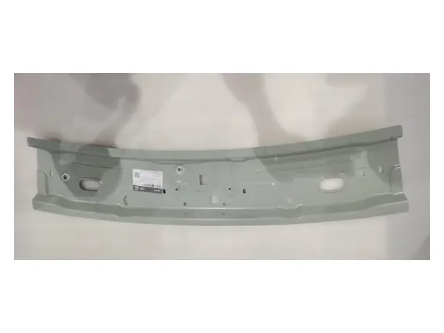 Hoods, tailgates and roof · 顶盖前横梁