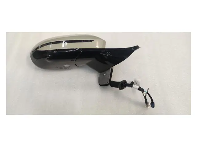 Rear-view mirrors · 右外后视镜总成