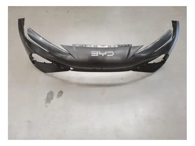 Front bumper · 前保险杠本体